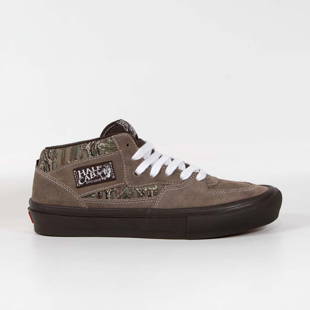 Brown camo vans hotsell