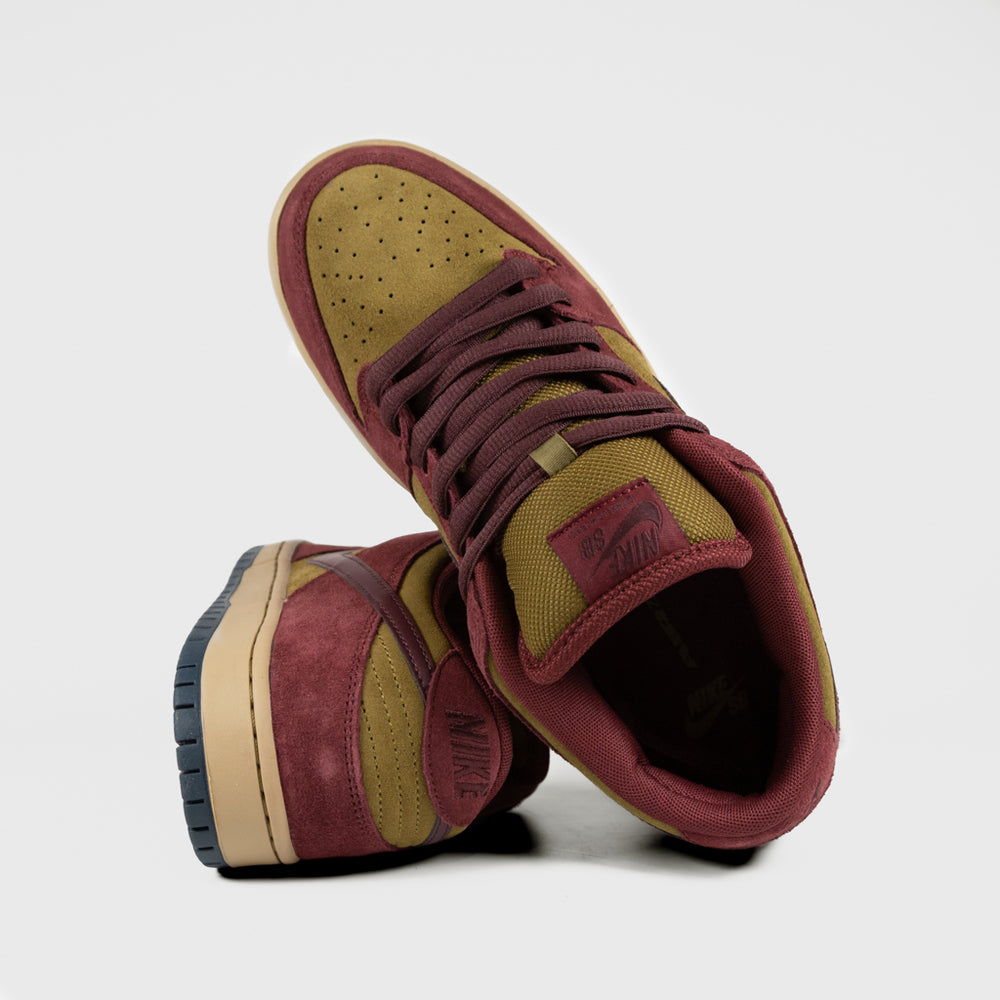 Nike SB Dark Team And Olive Flak Dunk Low Pro Shoes