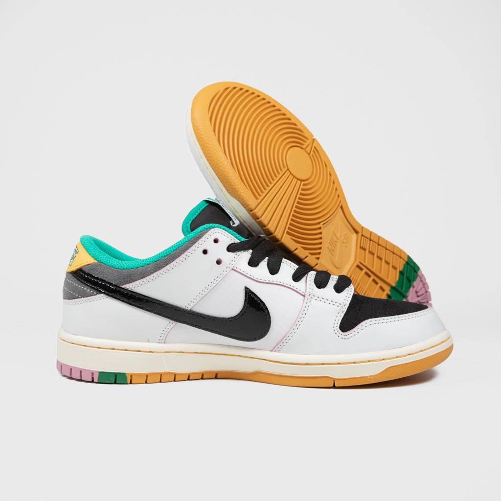 Nike SB 'CSEF' Dunk Low Pro Shoes