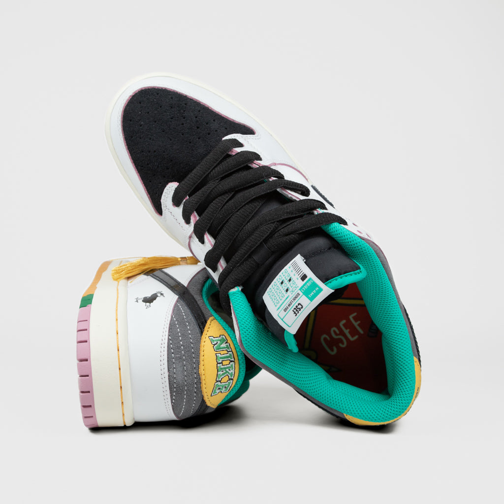 Nike SB 'CSEF' Dunk Low Pro Shoes