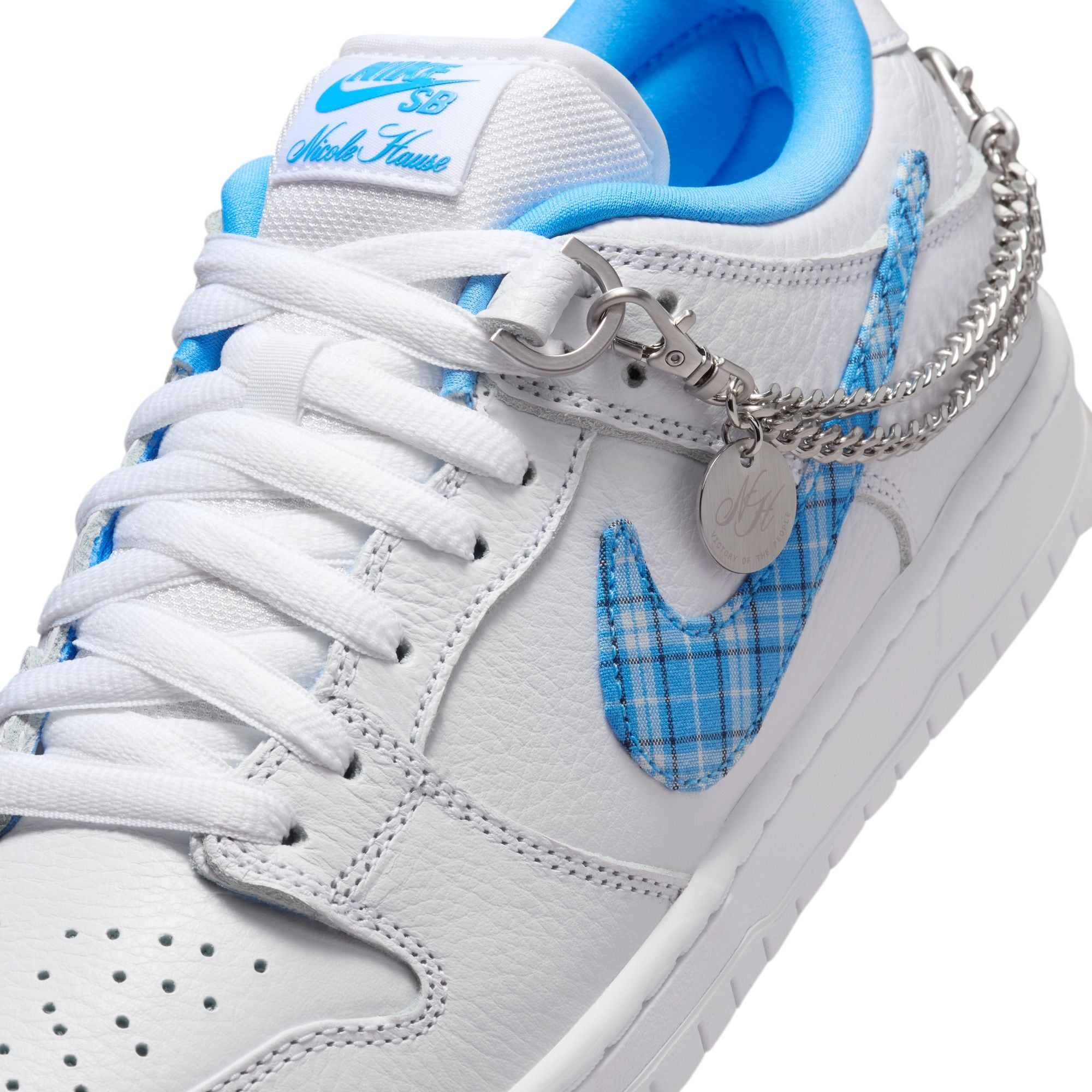 Nike SB - Dunk Low Pro Shoes - White / University Blue / Midnight Navy