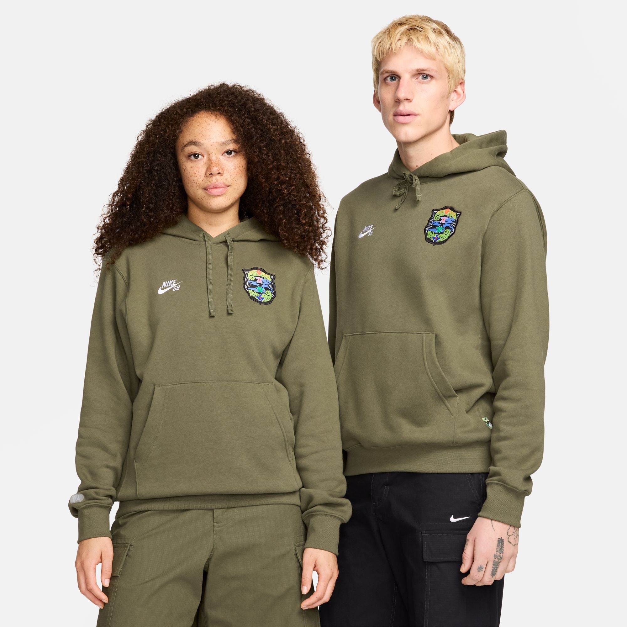 Nike SB - Chameleon Pullover Hooded Sweatshirt - Medium Olive / White