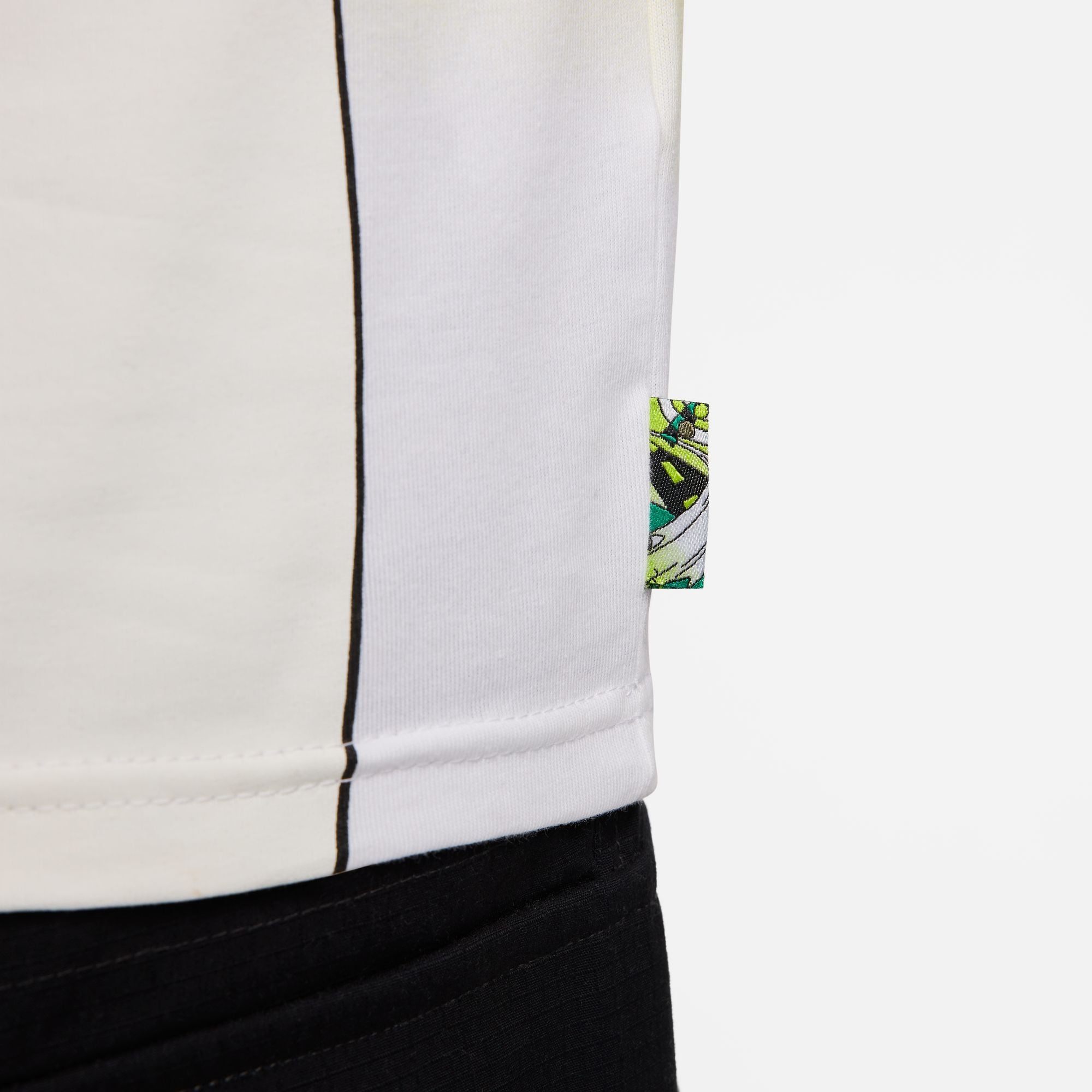 Nike SB - Chameleon Skate Longsleeve T-Shirt - White