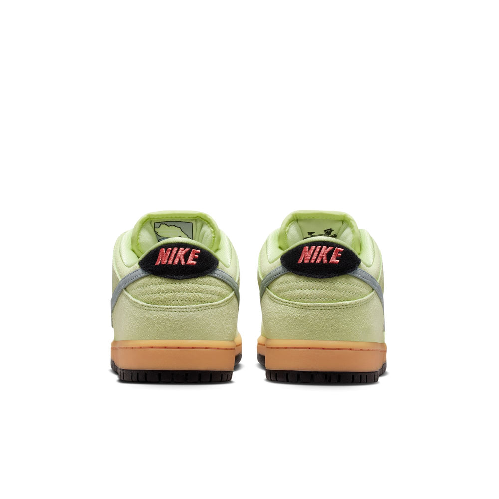Nike SB - 'Verdugo Mountain' Dunk Low Pro Shoes - Light Liquid Lime / Wolf Grey - Black
