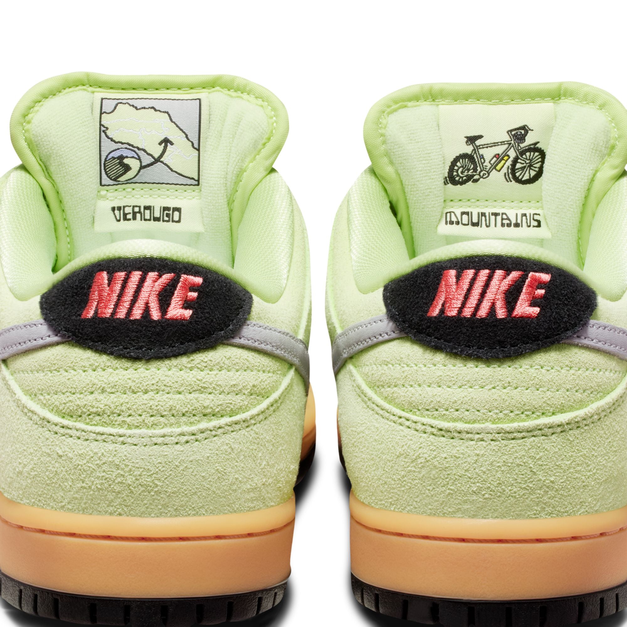 Nike SB - 'Verdugo Mountain' Dunk Low Pro Shoes - Light Liquid Lime / Wolf Grey - Black