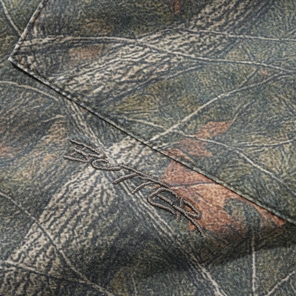 Butter Goods - Yard Longsleeve Shirt - Forest Camo