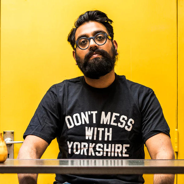 Don't Mess With Yorkshire - Classic T-Shirt - Black / White