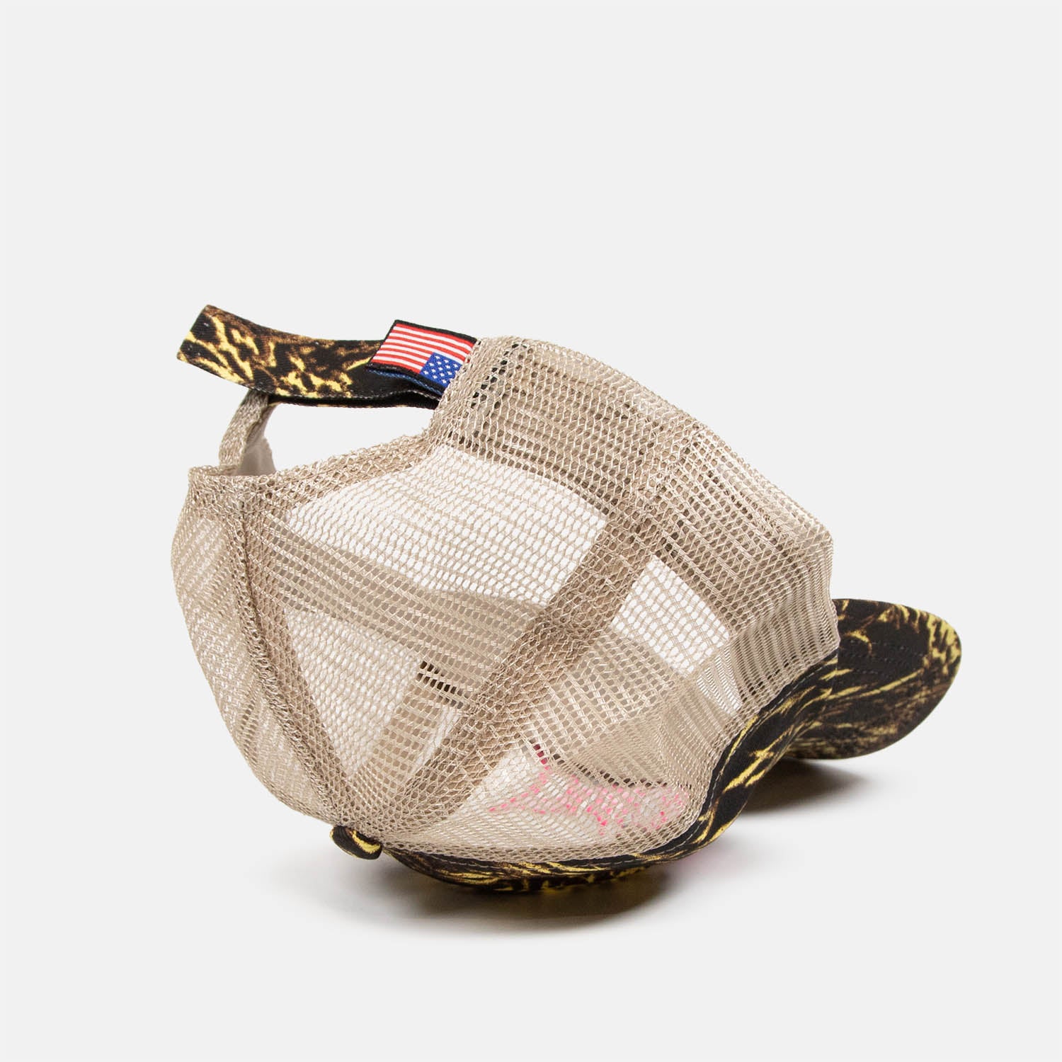 Dungeon - Scrawl Logo Mesh Cap - Duck Camo