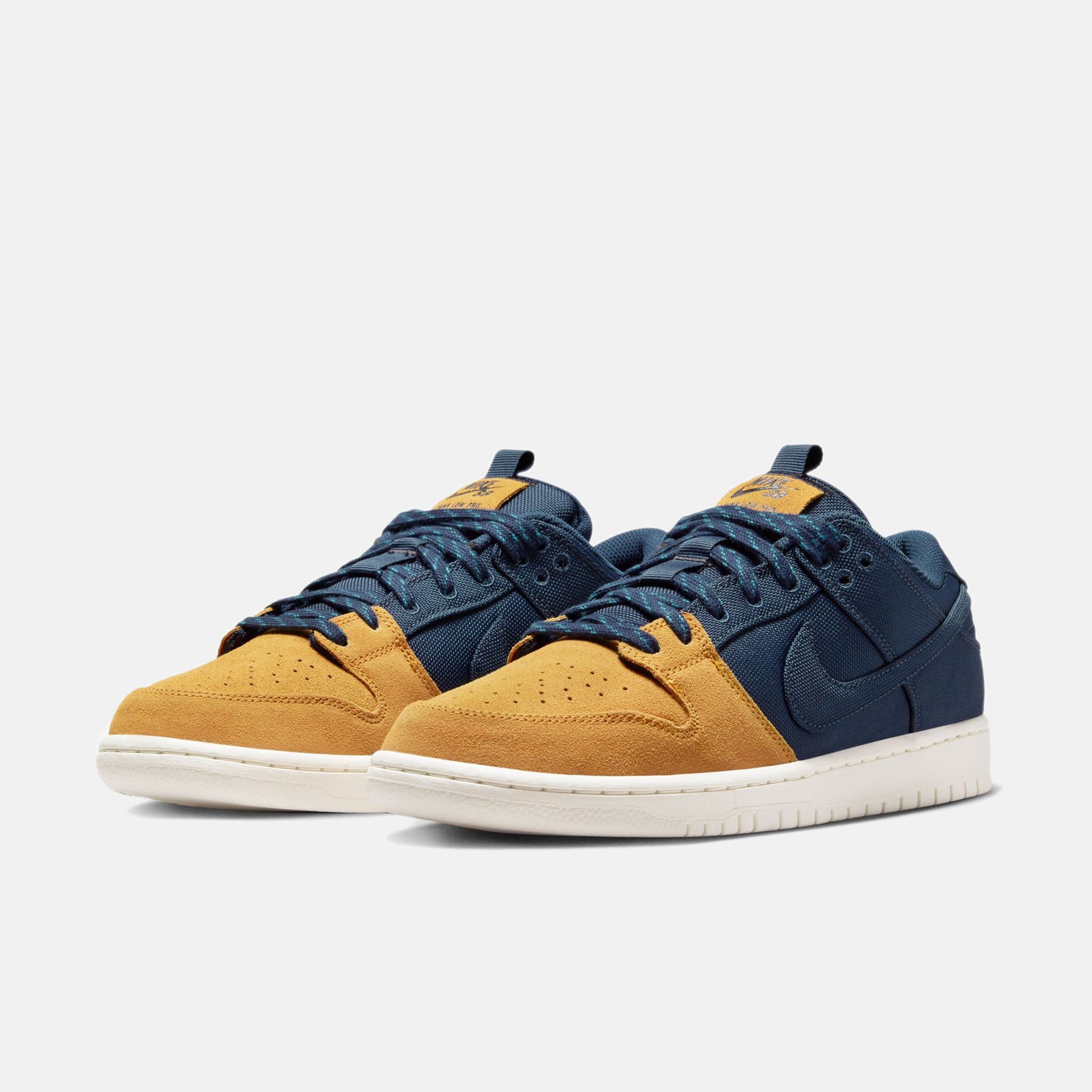 Nike SB - Dunk Low Pro Shoes (UK ONLY - ONE PAIR PER CUSTOMER