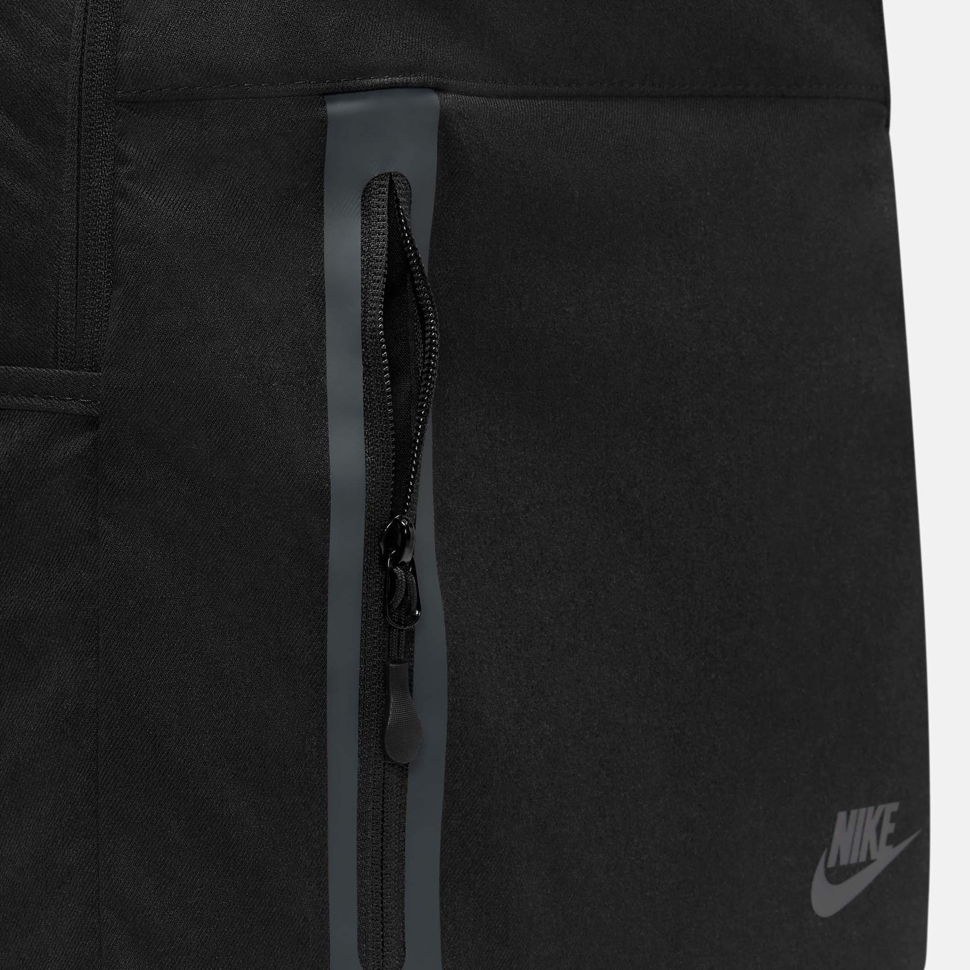 Nike SB - Elemental Premium Backpack - Black / Black