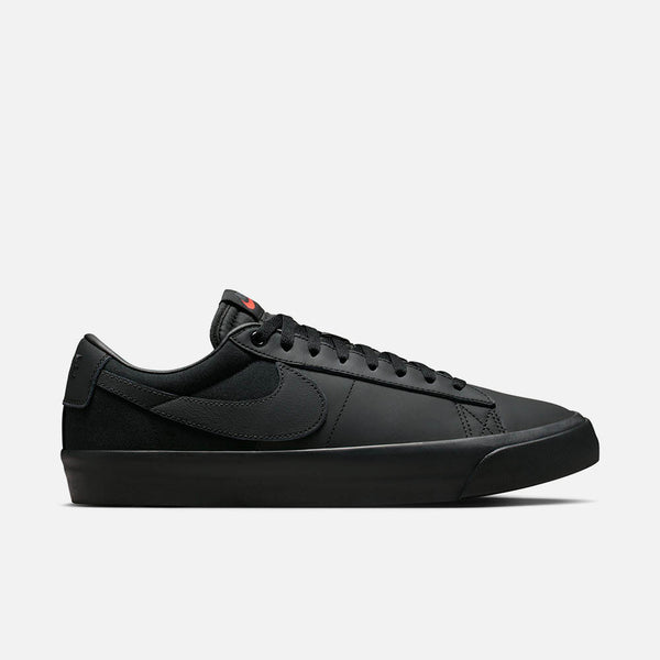 Nike SB - 'Orange Label' GT Blazer Low Shoes - Black / Black