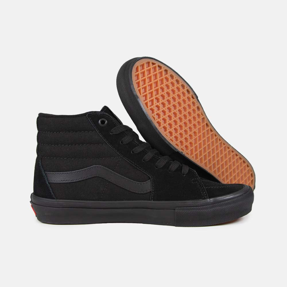 Vans - Skate Sk8-Hi Shoes - Black / Black