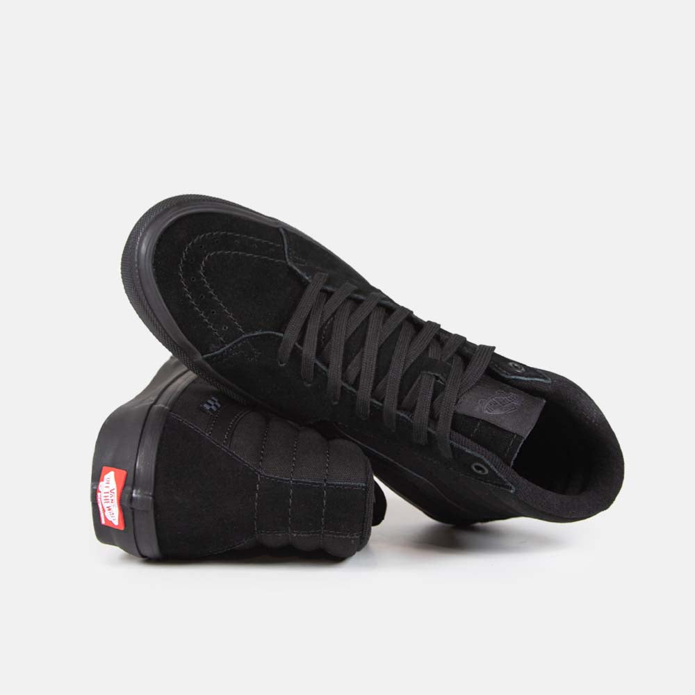 Vans - Skate Sk8-Hi Shoes - Black / Black