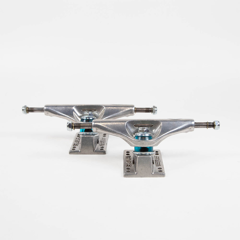 Venture Trucks - (PAIR) V8 5.2 Hi Skateboard Trucks - Polished