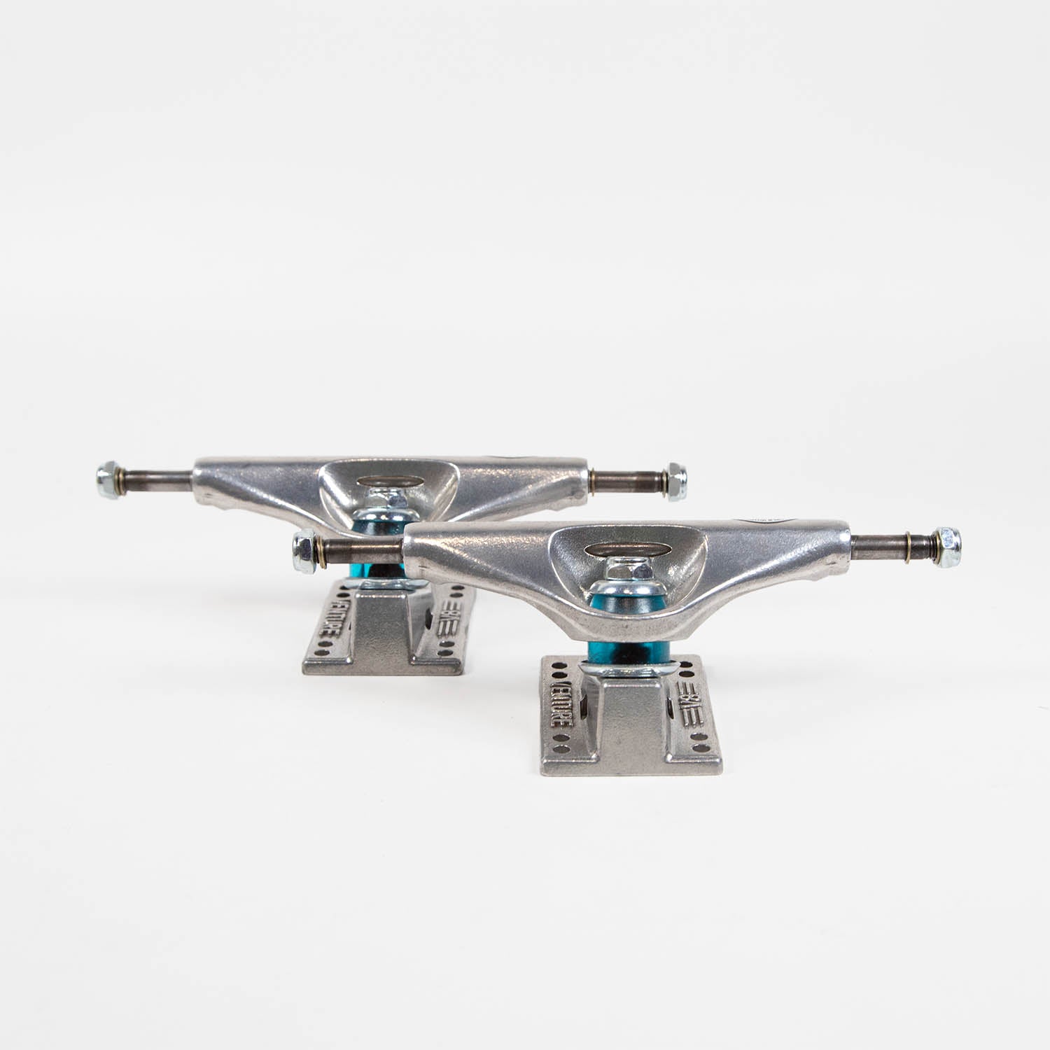 Venture Trucks - (PAIR) V8 5.2 Hi Skateboard Trucks - Polished