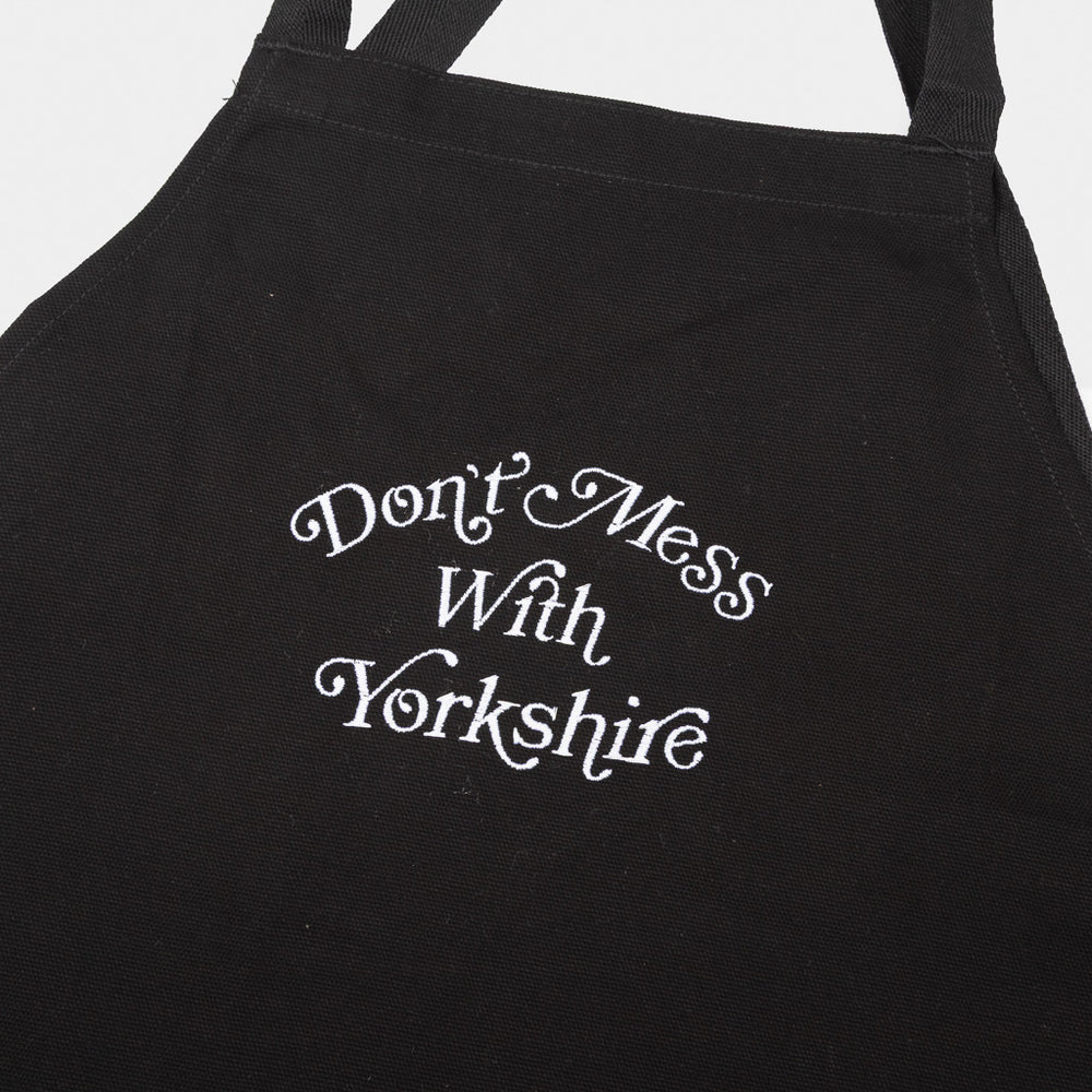 Don't Mess With Yorkshire - Ornate Canvas Apron - Black