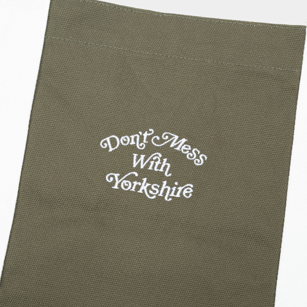 Text Embroidery on Don't Mess With Yorkshire Ornate Tote Bag