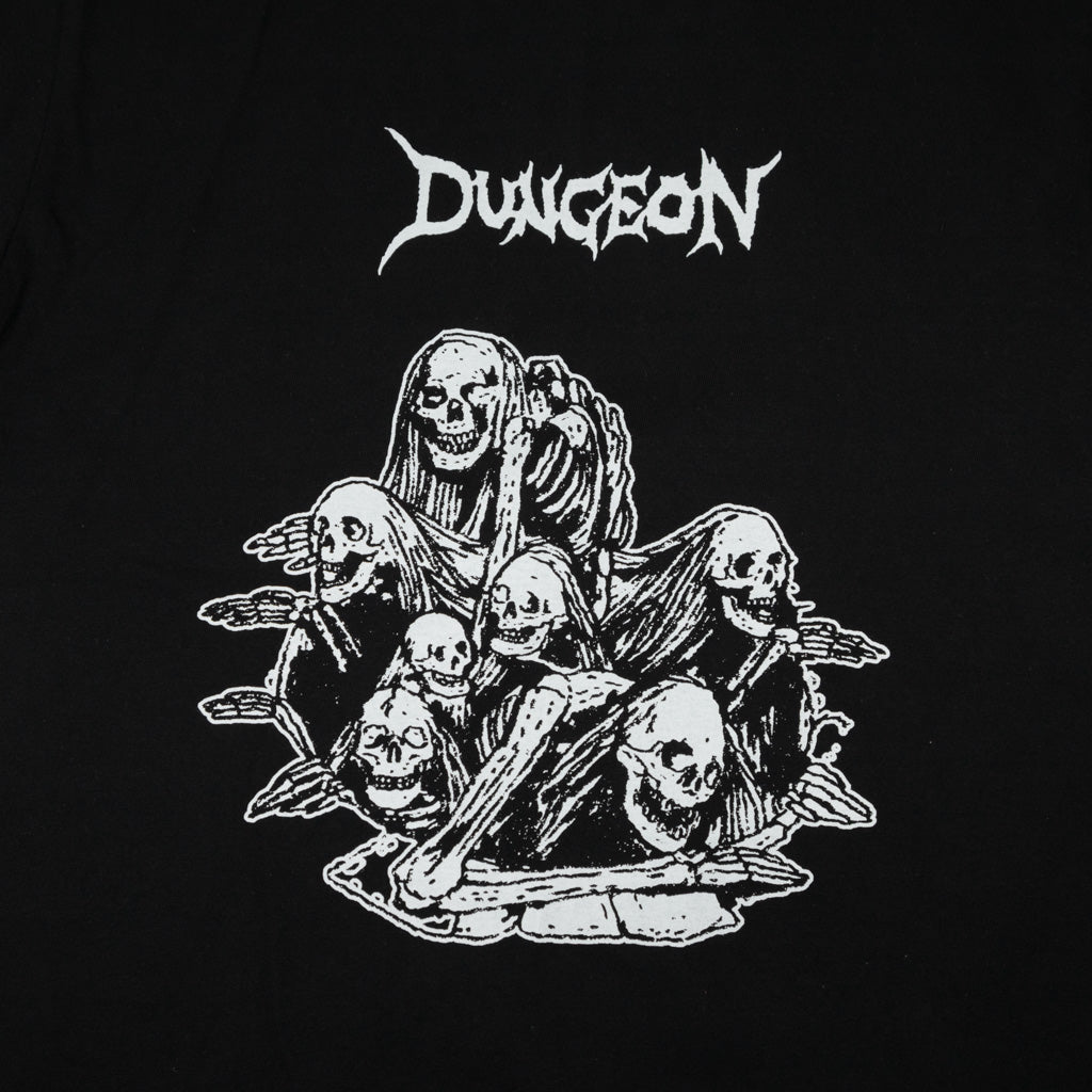 Dungeon Pit Black Longsleeve T-Shirt Front Print