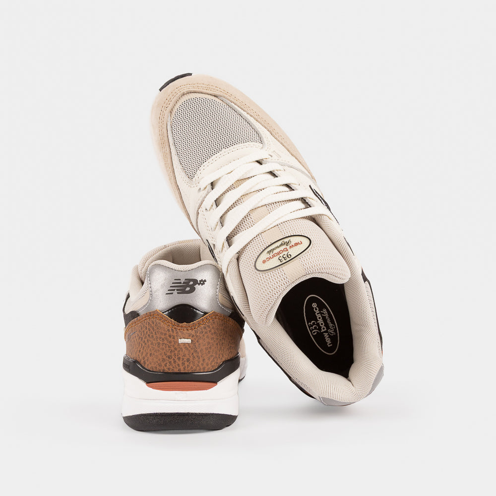 Sea Salt White New Balance Numeric 933 Andrew Reynolds Skate Shoes