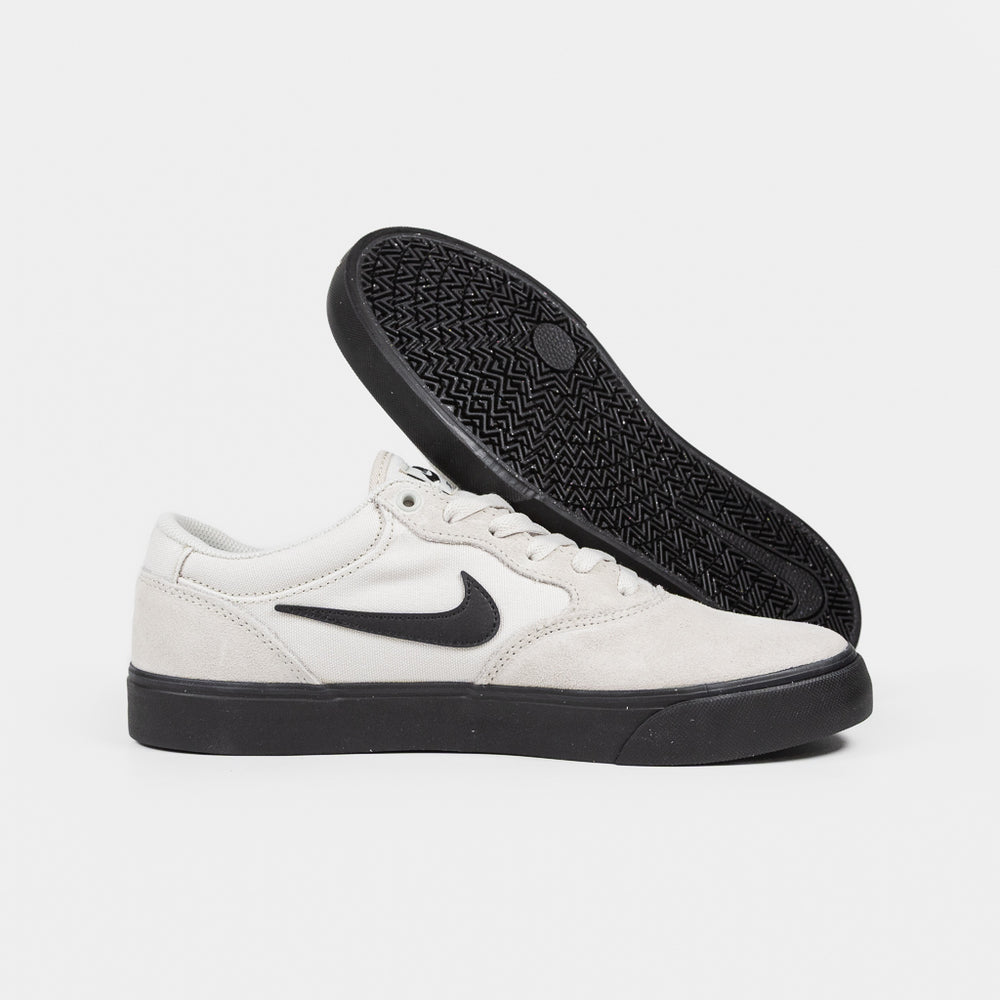 Nike SB White and Black Sole Chron 2 Shoes