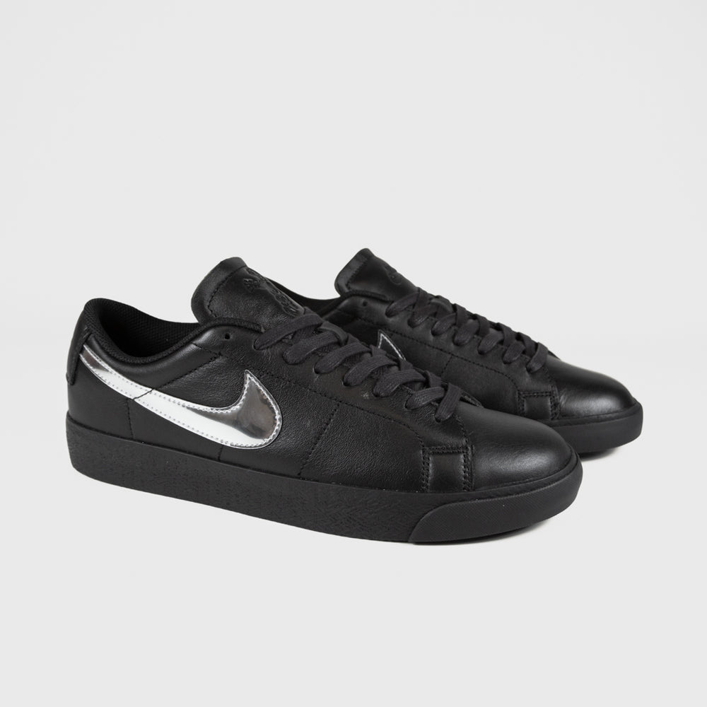 Nike SB Dancer Blazer Low Shoes