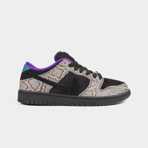 Nike SB - Dashawn Jordan Dunk Low Pro Shoes - String / Black / Bright Spruce