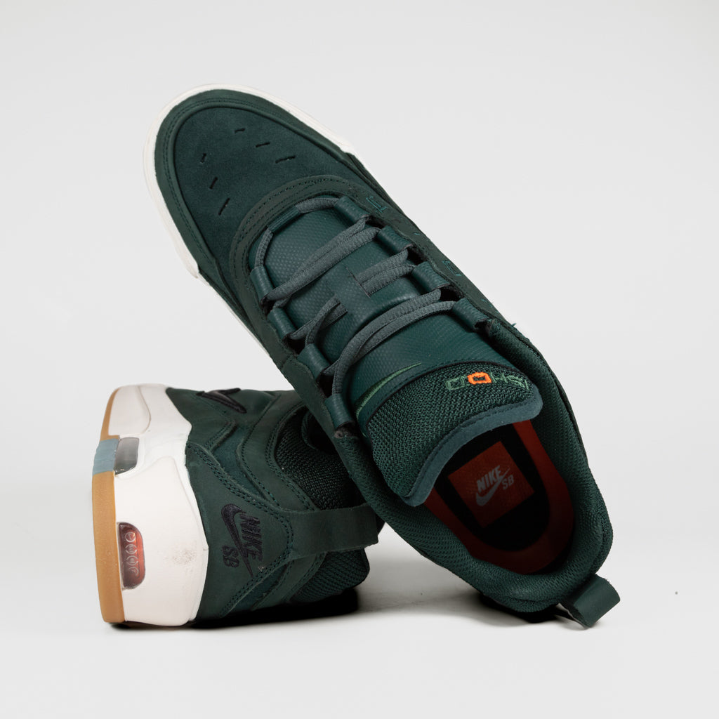 Nike SB Dark Fir Green Ishod Wair Air Max Orange Label Shoes