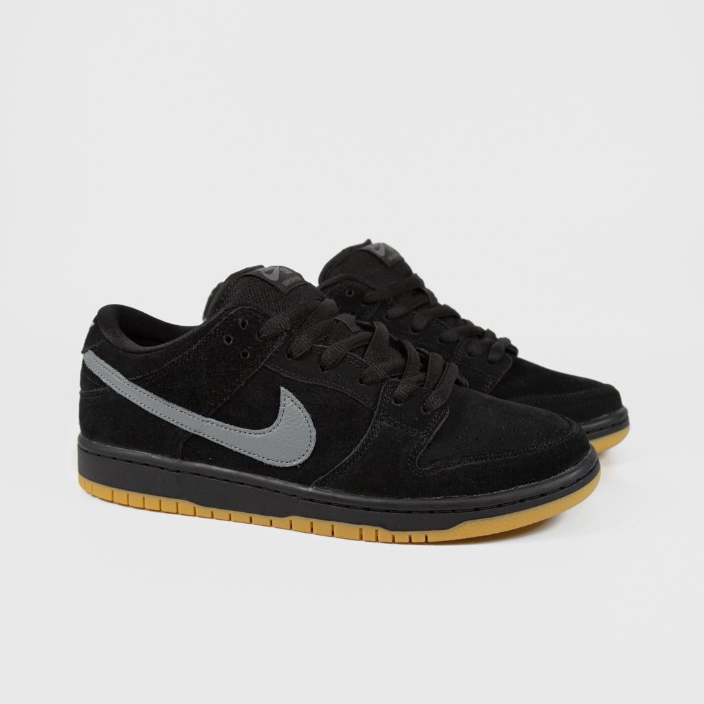 Nike SB 'Fog' Black And Cool Grey Dunk Low Pro Shoes