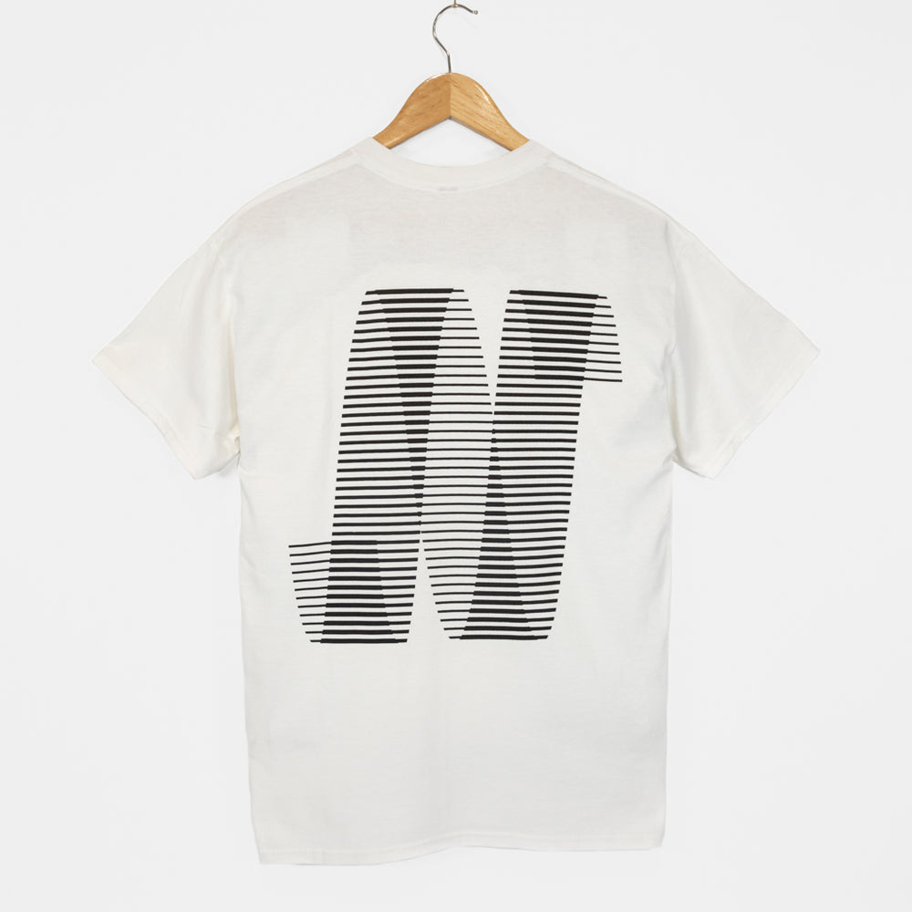 North Skate Mag White And Black N Logo T-Shirt