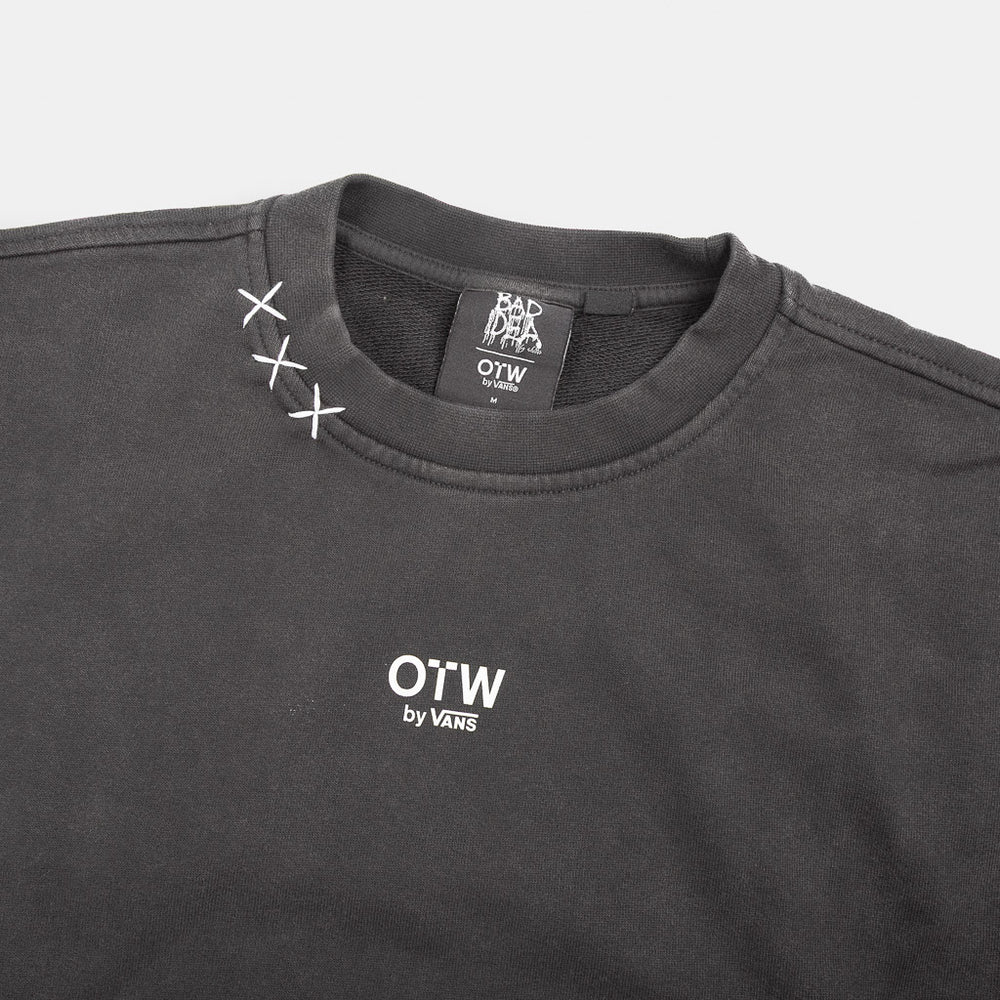 Collar Detail of Vans OTW Bad Idea By CHITO Collaboration Black Crewneck Sweatshirt 