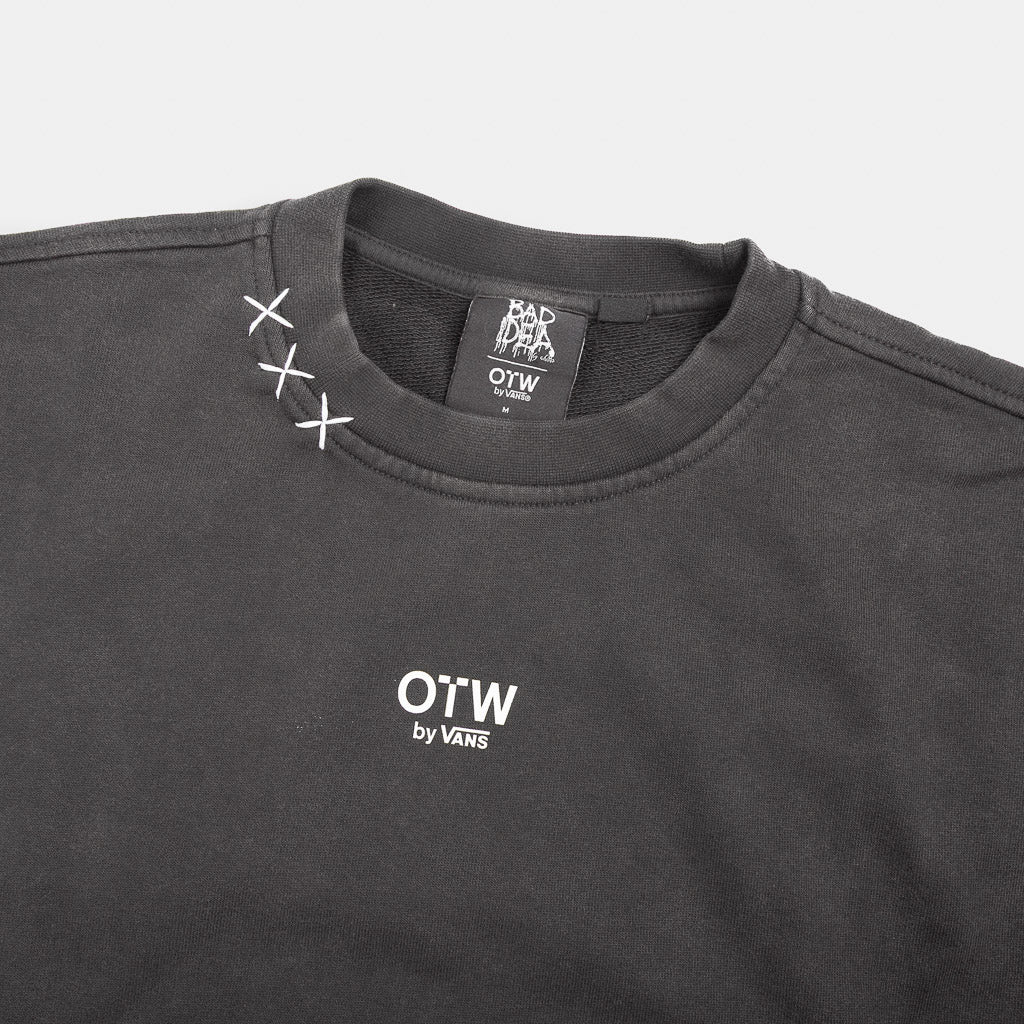 Collar Detail of Vans OTW Bad Idea By CHITO Collaboration Black Crewneck Sweatshirt 
