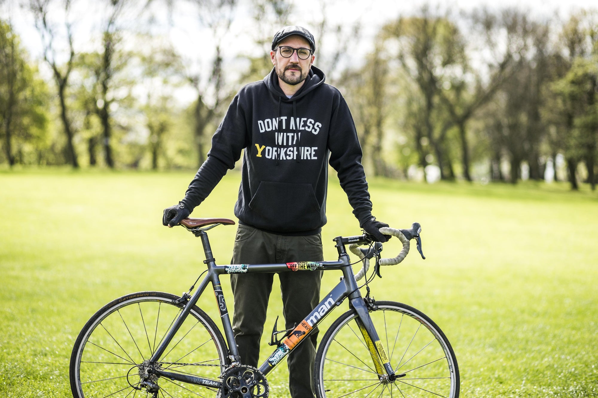 Don't Mess With Yorkshire - Welcome To Yorkshire Hood Sweatshirt - Black