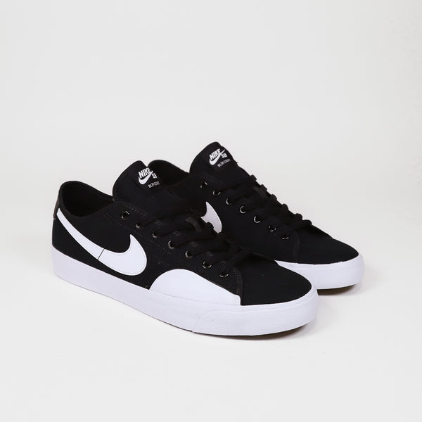 Nike SB - BLZR Court Shoes - Black / White