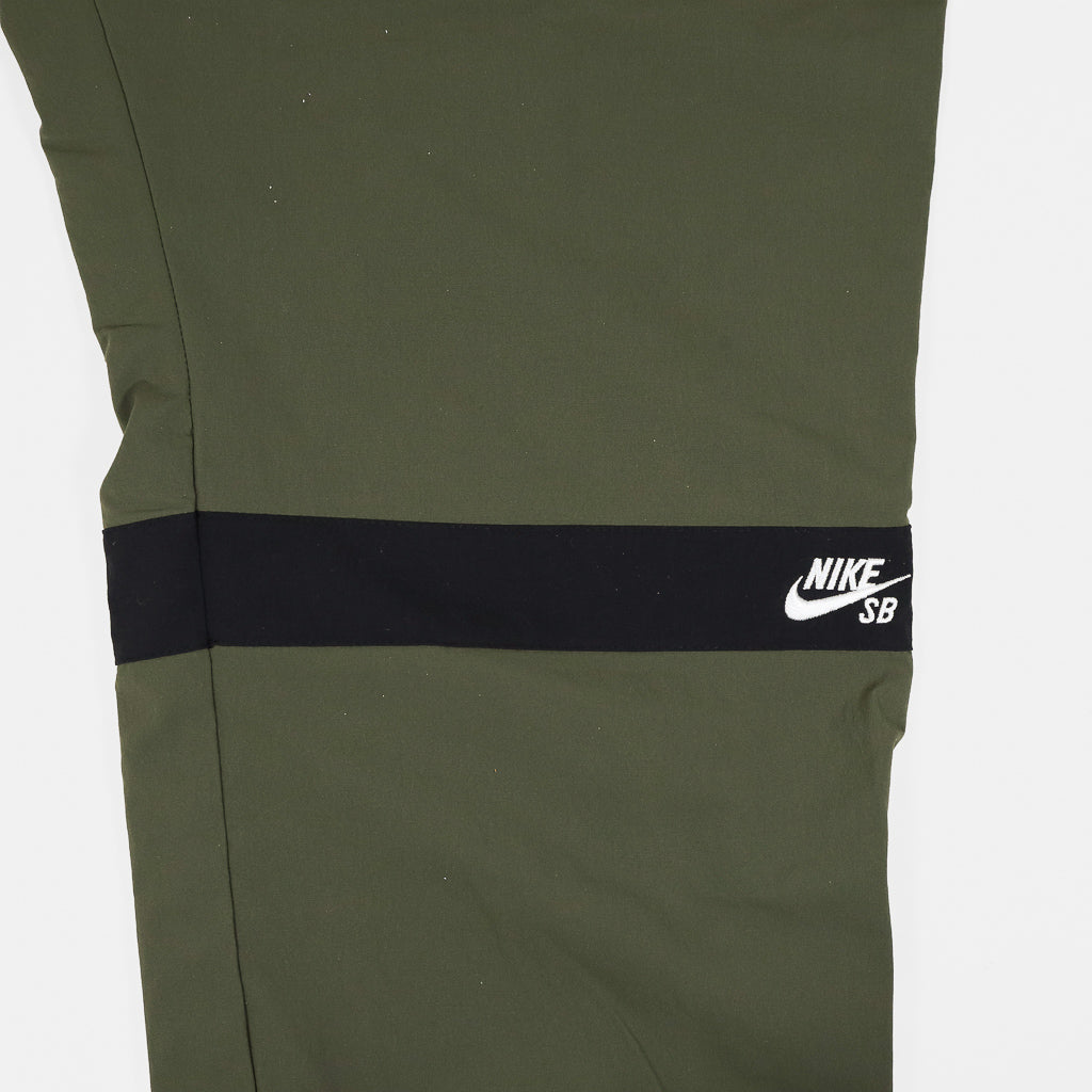Nike SB Cargo Khaki Green Skate Track Pant Embroidery