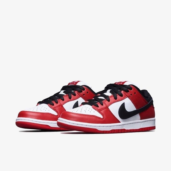 Nike SB - Dunk Low Pro Shoes 'Chicago' - Varsity Red / Black - White